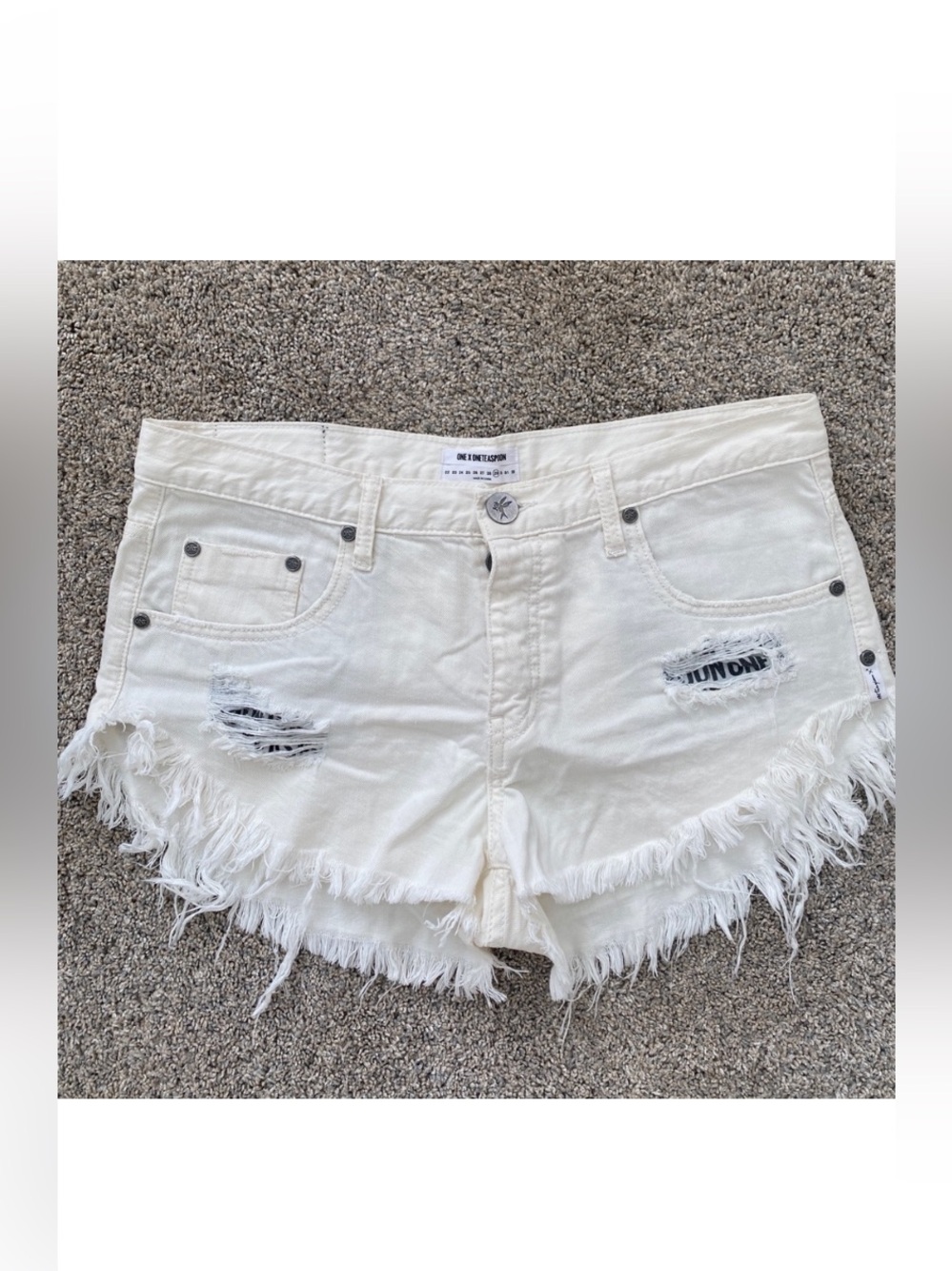 NWOT One Teaspoon Grunge White Distressed Frayed Hem Denim Shorts